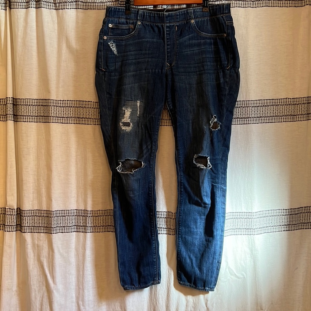 Express Straight Leg  Distressed Jegging